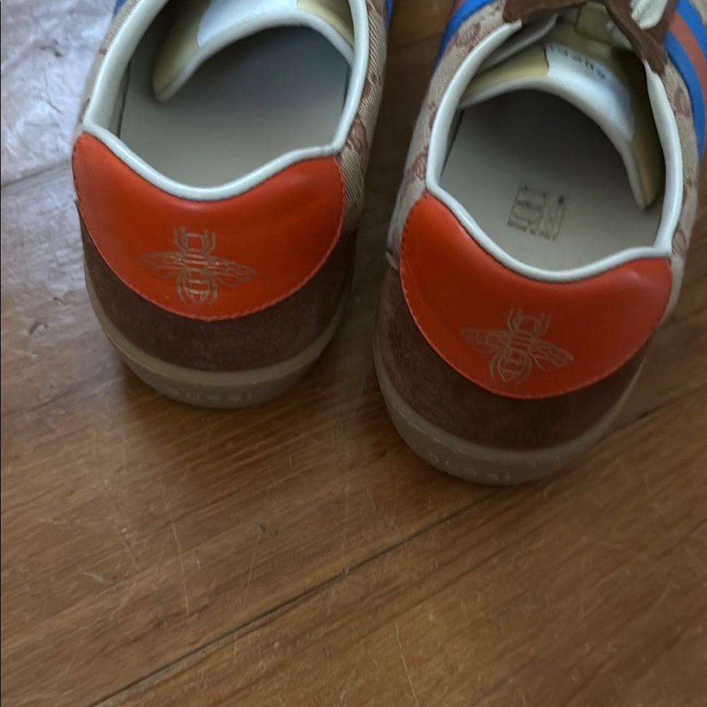 Gucci G74 BRICK and Red Logo Sneakers - Picture 3 of 4